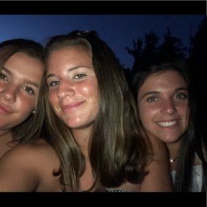 Meet your Posher, Ava